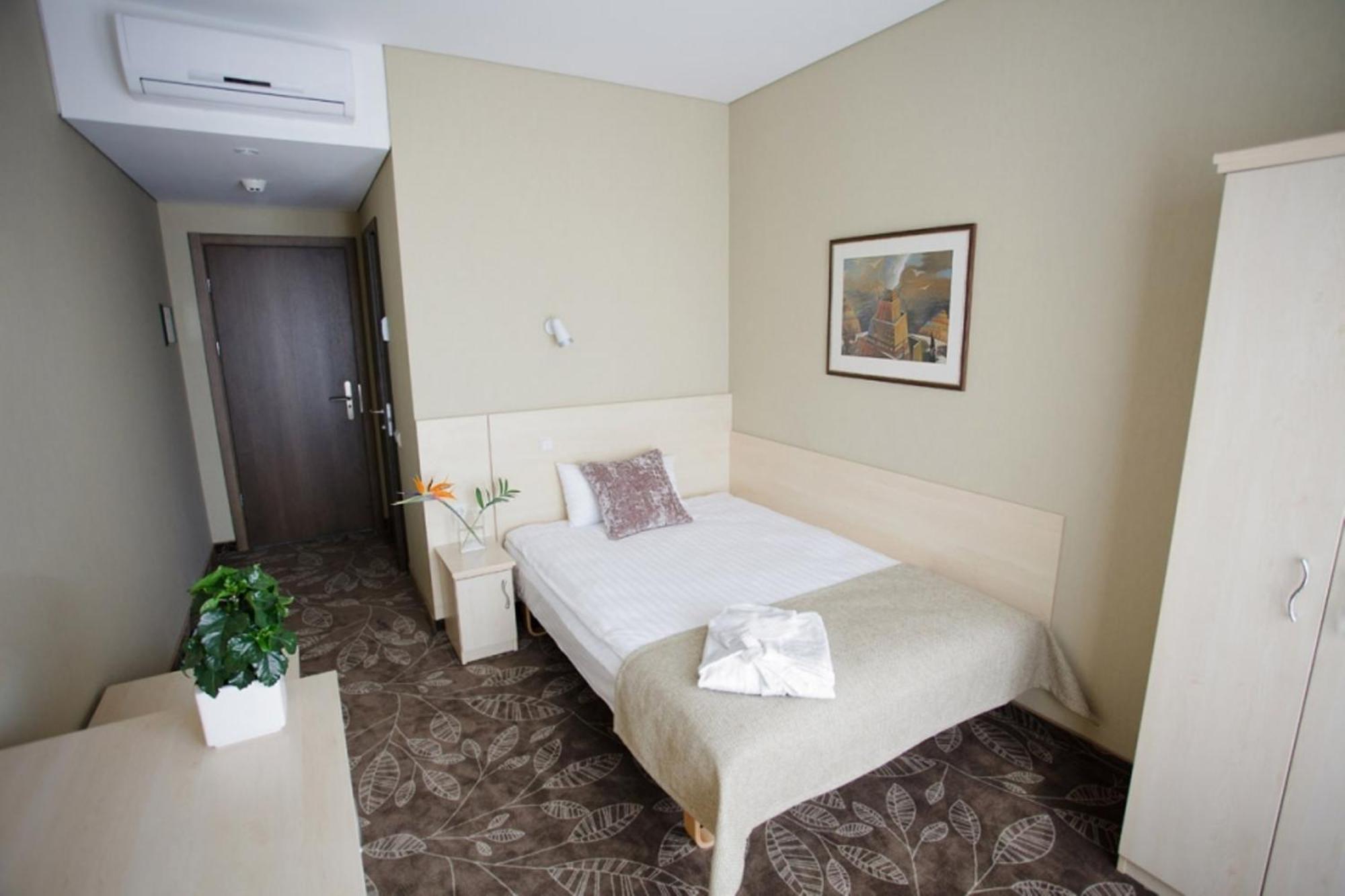 Hotel Babilonas Kaunas Buitenkant foto